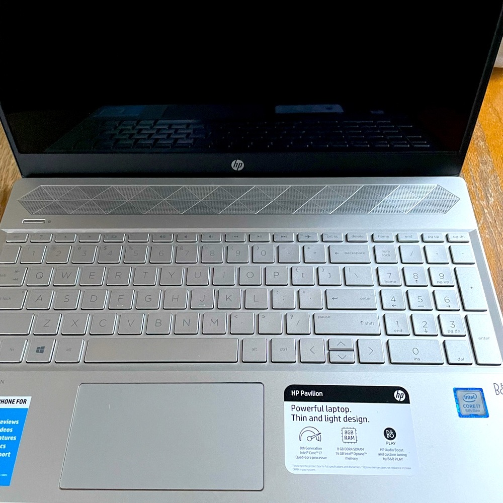 Like new tablet 17” screen with 8gb ram. A few years old